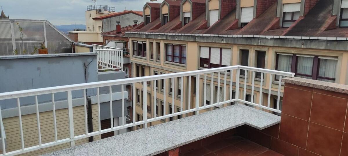 Atico Quintana II - Con Terraza, En El Centro Con Wifi Y Garaje Daire Oviedo Dış mekan fotoğraf